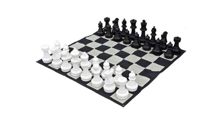 Giant Chess with Nylon Mat